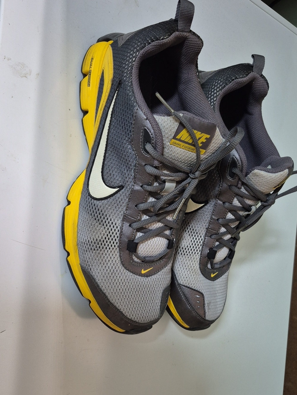 Nike Dual Fusion TR 1.5  Running Shoes